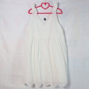 White eyelet dress with scalloped edge and tie-sleeves size 12 (SMC38)